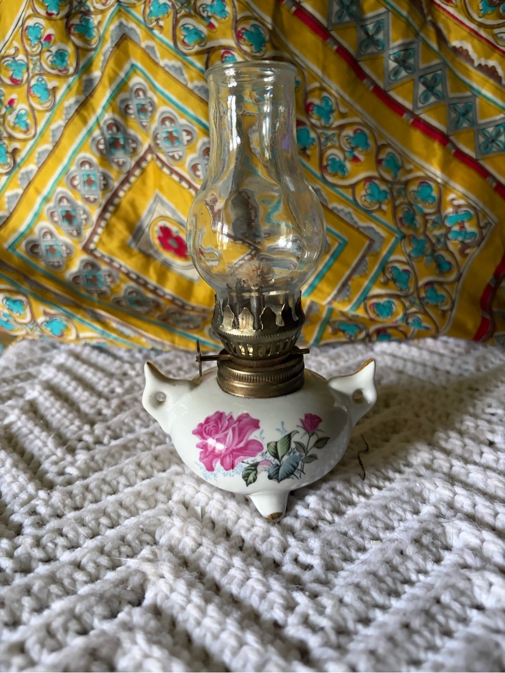 Porcelain Floral Pink Rose Oil Lamp with Glass Chimney